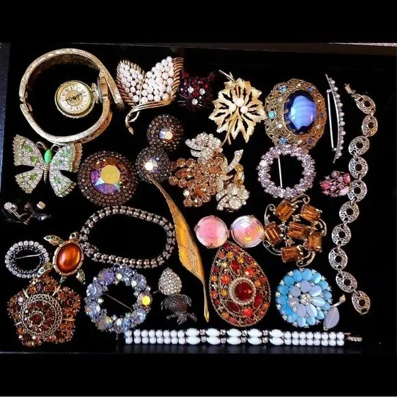 1 LB UNSEARCHED MYSTERY Jewelry LOT Wearable Necklaces Earrings Bracelets & MORE - Picture 4 of 11
